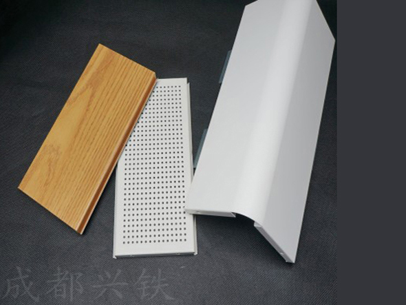 定制沖孔機(jī)房墻板，提升機(jī)房空間的差異化